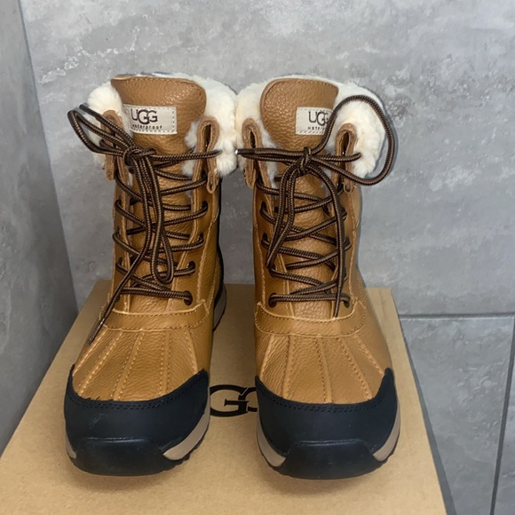 UGG ADIRONDACK BOOT III - Picture 3 of 5